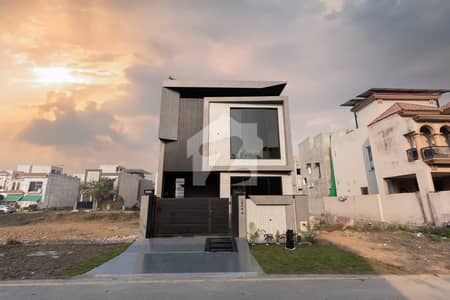 5 Marla Modern Design Home In The Heart Of Dha 9