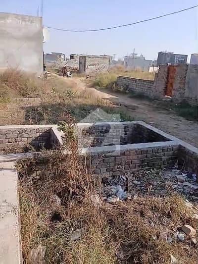 ترنول اسلام آباد میں 8 مرلہ رہائشی پلاٹ 40.0 لاکھ میں برائے فروخت۔