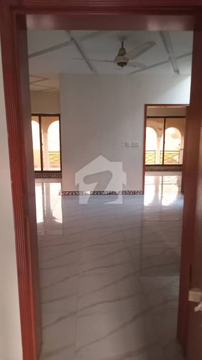 10 Marla Luxury House In Iqbal Garden