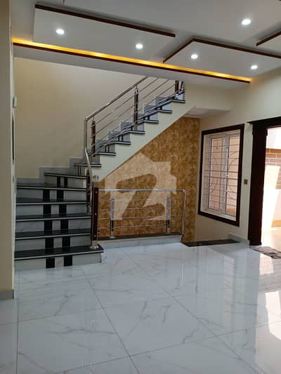 10 MARLA LUXARY HOUSE IN JOHAR TOWN