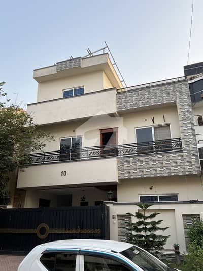 G 13/2 Size 30x60 7 Marla Brand New House For Rent Beautiful Location