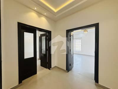Availble Kanal Upper Portion For Rent In Multi Garden B17 Islamabad