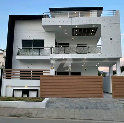 Islamabad Top City 10 Marla House Portion For Rent Available