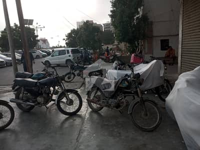 کلفٹن ۔ بلاک 3 کلفٹن,کراچی میں 1 کمرے کا 5 مرلہ دکان 2.5 لاکھ میں کرایہ پر دستیاب ہے۔