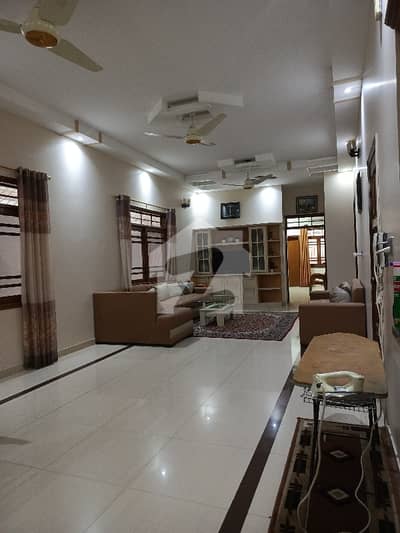 400 Yard Beautiful Banglow For Sale Prime Location