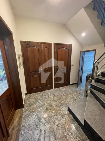 In Top City 1 - Block D House For Rent Sized 10 Marla In Top City 1 - Block D House For Rent Sized 10 Marla