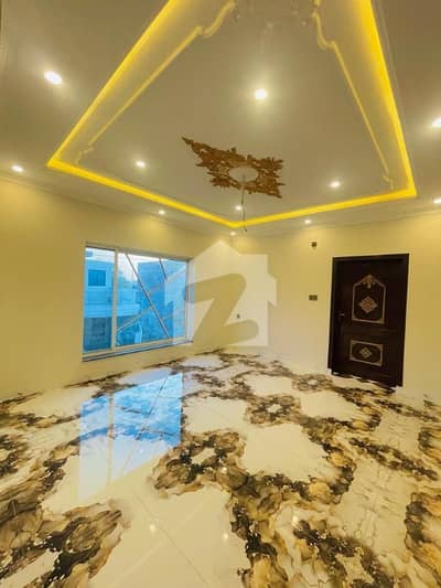 5.5 Marla House For Sale Fatima Avenue