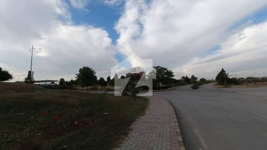 In Mumtaz City - Chanab Block 4500 Square Feet Residential Plot For sale In Mumtaz City - Chanab Block 4500 Square Feet Residential Plot For sale