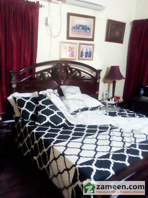 Fully Furnished Room In House For Single Male Or Female