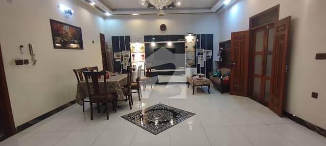 گلشنِ اقبال - بلاک 13 ڈی گلشنِ اقبال,گلشنِ اقبال ٹاؤن,کراچی میں 3 کمروں کا 10 مرلہ بالائی پورشن 4.0 کروڑ میں برائے فروخت۔