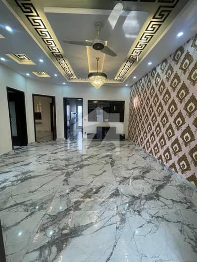 05 Marla House Available For Rent ''D" Block