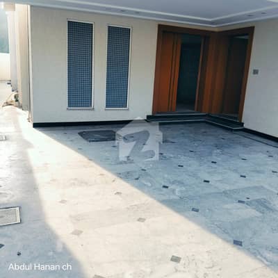 10 Marla Full House Is Available For Rent In Bahria Town Phase 8 Block E Rawalpindi