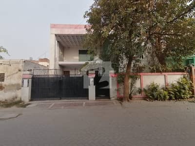 10 Marla Sami Commercial House Is Available For Sale On Abdali Road Multan