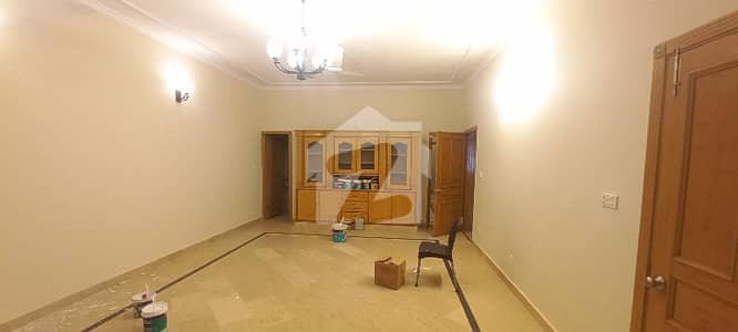 GROUND PORTION 3 Bed 4 Bath FOR RENT IN F-11