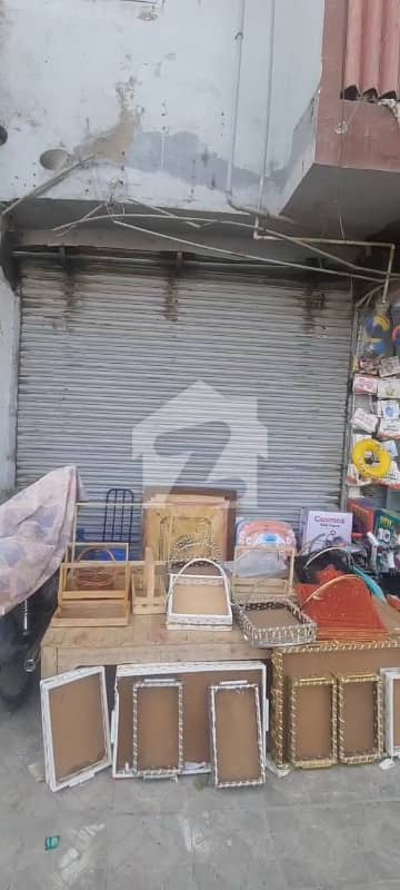 GULSHAN IQBAL BLOCK 3 MAIN ROAD SHOP FOR SALE