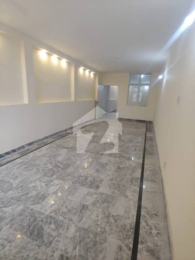 MAIN GULBERG HOUSE FOR RENT PRIME LOCATION IDEAL FOR OFFICES AND CALL CENTERS ETC.
