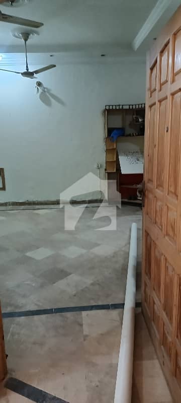 2 Bed Upper Portion Available For Rent In Gulraiz For Small Family 2 Bed Upper Portion Available For Rent In Gulraiz For Small Family