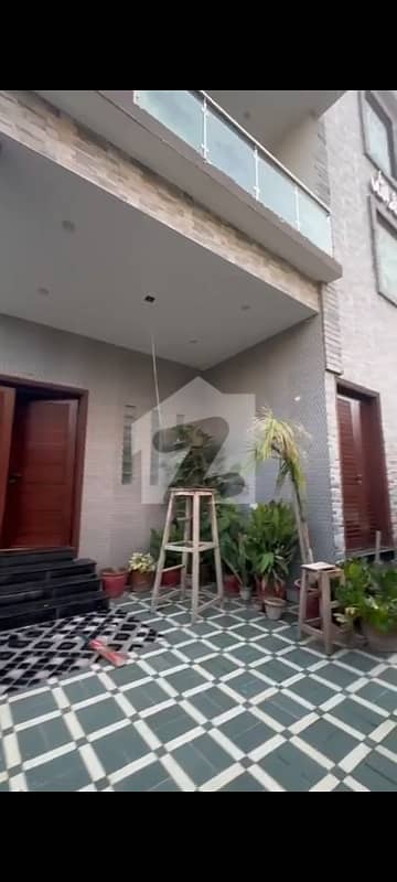 لطیفی کوآپریٹو ہاؤسنگ سوسائٹی گلستانِ جوہر,کراچی میں 6 کمروں کا 16 مرلہ مکان 11.5 کروڑ میں برائے فروخت۔