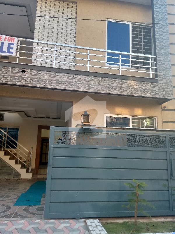 Beautiful House On Good Location Beautiful House On Good Location