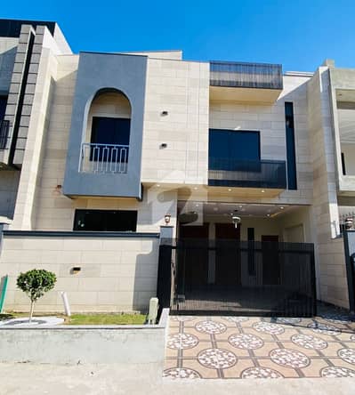 3060 Ready To Move Newly Constructed House In FMC B17MCPHS Islamabad