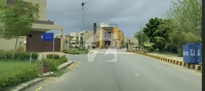 نیوی ہاؤسنگ سکیم کارساز کراچی میں 1 کنال رہائشی پلاٹ 58.0 کروڑ میں برائے فروخت۔