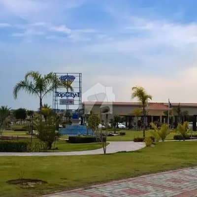 ٹاپ سٹی 1 اسلام آباد میں 1 کنال رہائشی پلاٹ 2.8 کروڑ میں برائے فروخت۔