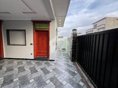 "8 Marla Beautiful New House For Sale In Mumtaz City Near New Islamabad Airport"