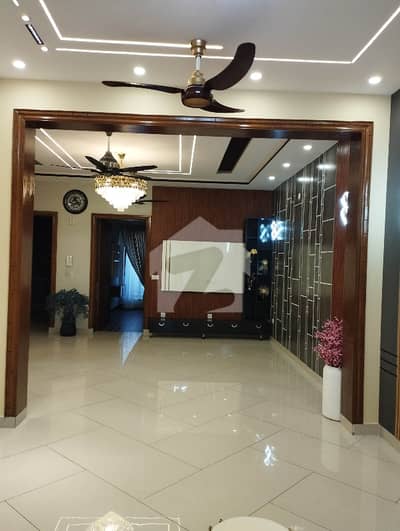 32 Maral Beautiful House Available For Rent Near All Facilities