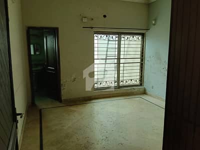 پیراگون سٹی لاہور میں 8 مرلہ Studio دفتر 60.0 ہزار میں کرایہ پر دستیاب ہے۔