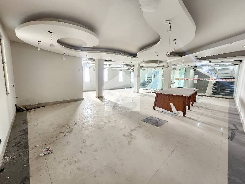 1 Kanal 3000Square Feet Hall Available For Rent 1 Kanal 3000Square Feet Hall Available For Rent