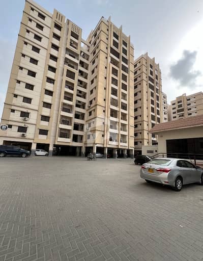 صائمہ جناح ایونیو یونیورسٹی روڈ,کراچی میں 2 کمروں کا 6 مرلہ فلیٹ 1.0 لاکھ میں کرایہ پر دستیاب ہے۔