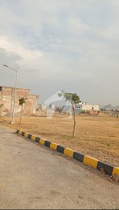 10 Marla Plot For Sale In Faisal Hills Block B Near Park | Sun-Facing | Ideal Location
