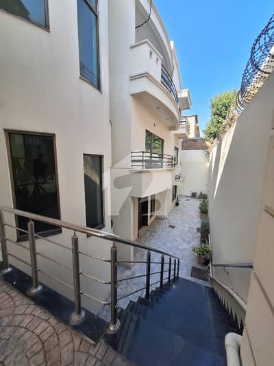 Beautiful Luxury 6 Bedroom House For Sale In F-10/1 Prime VIP Location 511 Sq. Yds CDA Transfer