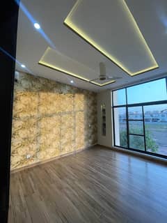 Bahria Enclave Islamabad 10 Marla Modern House Available For Sale