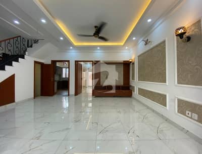 5 MARLA BEAUTIFUL HOUSE FOR RENT IN PARAGON CITY