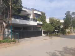 40*80 Cda Transfer Top Location Brand New House Available In G-9/3 Near Service Road Near Metro Station 40*80 Cda Transfer Top Location Brand New House Available In G-9/3 Near Service Road Near Metro Station