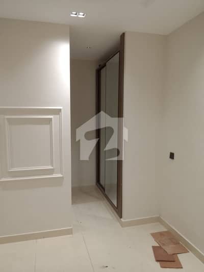 6 Bed Room Triple Storey House Furnished For Rent