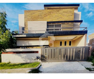 Modern 10 Marla House For Sale Cabinet Division, CDA Sector E-16, Islamabad
