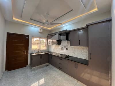 12 Marla Upper Portion For Rent 3 Bedrooms | Gas Installed | Neat & Clean