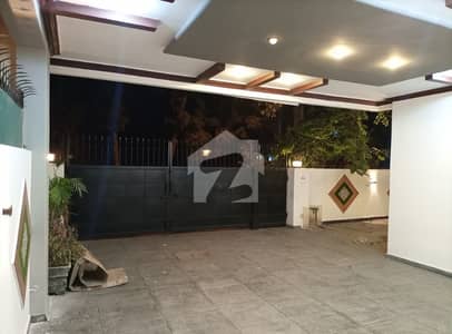 10 MARLA BEAUTIFUL HOUSE FOR SALE IN PARAGON CITY 10 MARLA BEAUTIFUL HOUSE FOR SALE IN PARAGON CITY