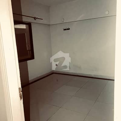 Gulberg Greens Samama Mall And Residency 3 Bedroom Non Furnished Main Road Apartment Available For Rent