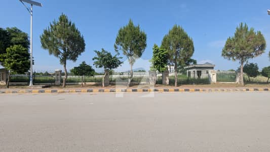12 Kanal Farmhouse Plot with Boundary Wall | Near Main Road Gulberg Greens