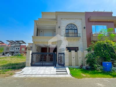 5 Marla Beautiful House For Sale in Palm City