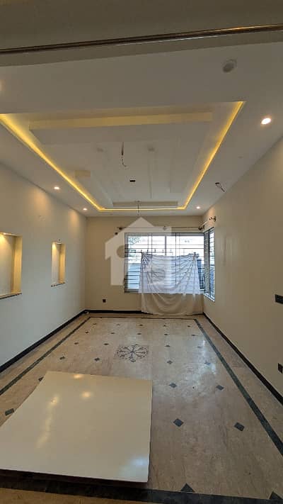 GULBERG RESIDENCIA 7 MARLA FULL HOUSE FOR RENT