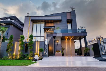 1 Kanal Full Basement House Besides Park