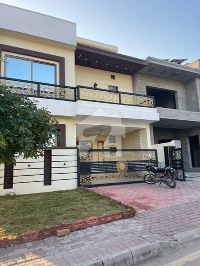Bahria Enclave Islambad Sector G 8 Marla Brand New Park Face Owner Build House Available For Sale
