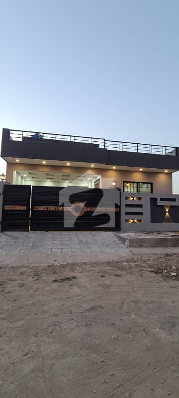 8 Marla Single Story House available for Sale 8 Marla Single Story House available for Sale