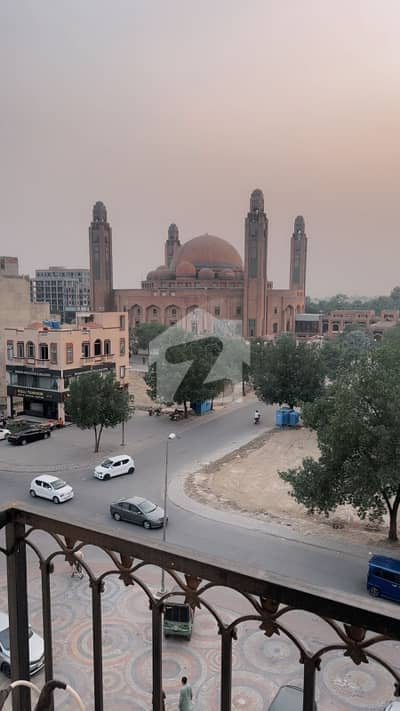 بحریہ ٹاؤن سیکٹر سی بحریہ ٹاؤن,لاہور میں 1 کمرے کا 2 مرلہ فلیٹ 92.0 لاکھ میں برائے فروخت۔ بحریہ ٹاؤن سیکٹر سی بحریہ ٹاؤن,لاہور میں 1 کمرے کا 2 مرلہ فلیٹ 92.0 لاکھ میں برائے فروخت۔