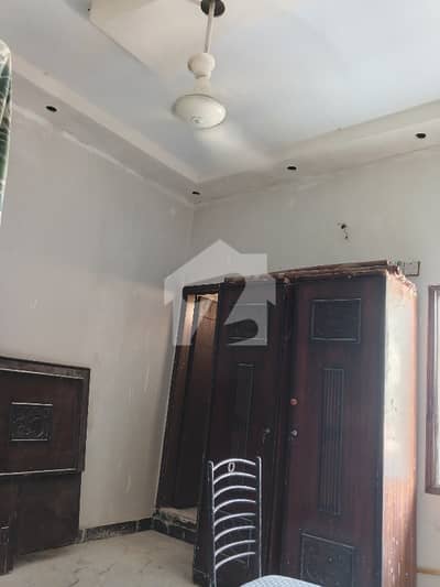 نارتھ ناظم آباد ۔ بلاک ڈی نارتھ ناظم آباد,کراچی میں 3 کمروں کا 6 مرلہ بالائی پورشن 1.4 کروڑ میں برائے فروخت۔