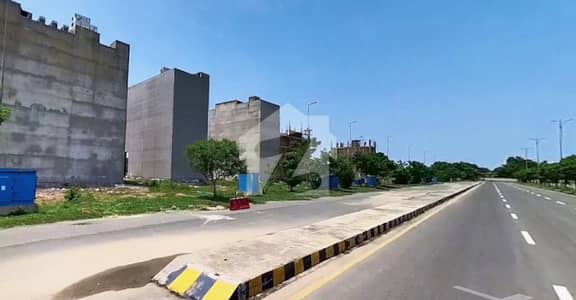 ڈی ایچ اے فیز 6 - مین بلیوارڈ ڈی ایچ اے فیز 6,ڈیفنس (ڈی ایچ اے),لاہور میں 8 مرلہ کمرشل پلاٹ 23.0 کروڑ میں برائے فروخت۔ ڈی ایچ اے فیز 6 - مین بلیوارڈ ڈی ایچ اے فیز 6,ڈیفنس (ڈی ایچ اے),لاہور میں 8 مرلہ کمرشل پلاٹ 23.0 کروڑ میں برائے فروخت۔